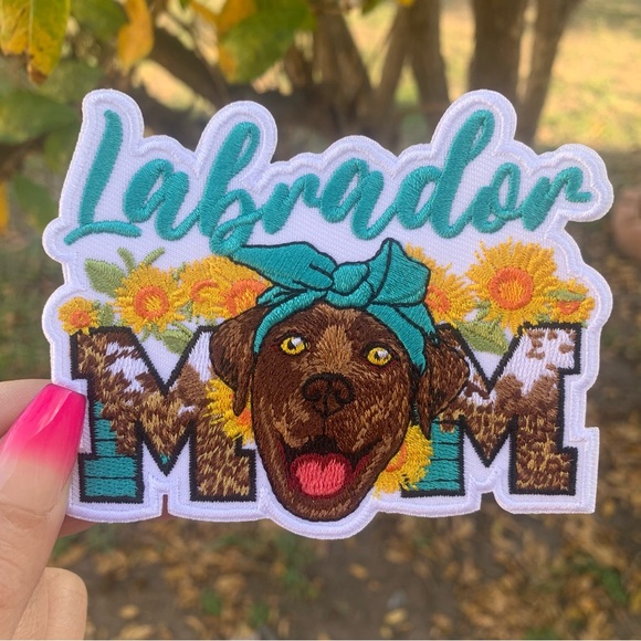 “Labrador Mom” Embroidery Iron On Patch, Leopard German Shephard, Dog Lover - Picture 3 of 5
